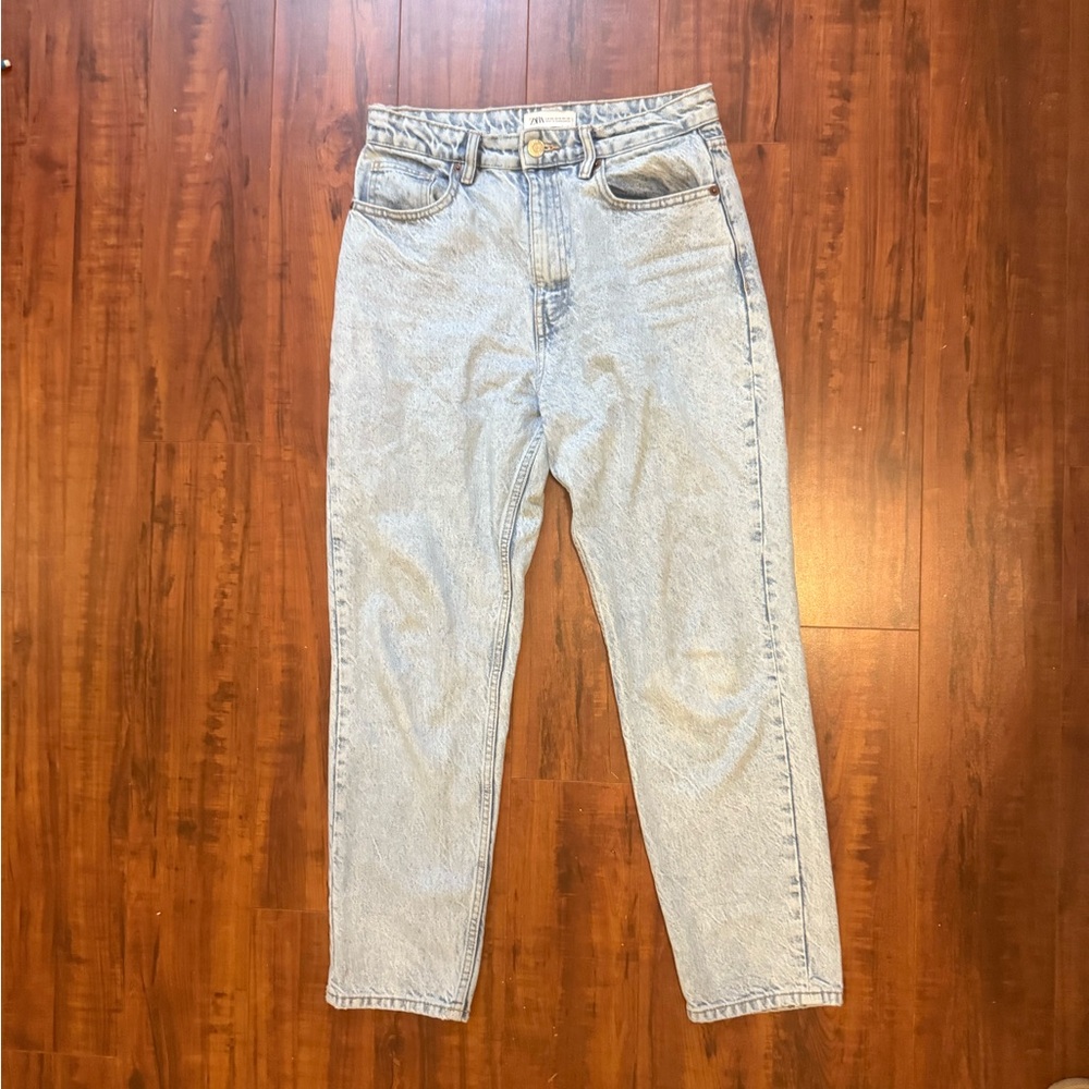 Zara Light Blue High-Waisted Jeans